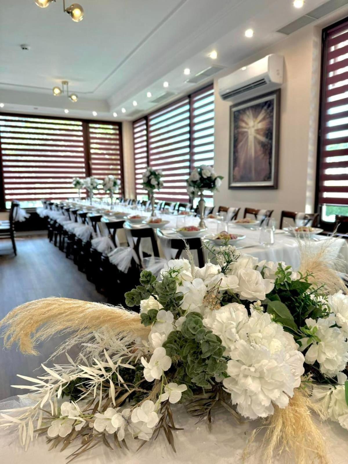 Hotel-Restaurant Almond Karlovo Eksteriør bilde