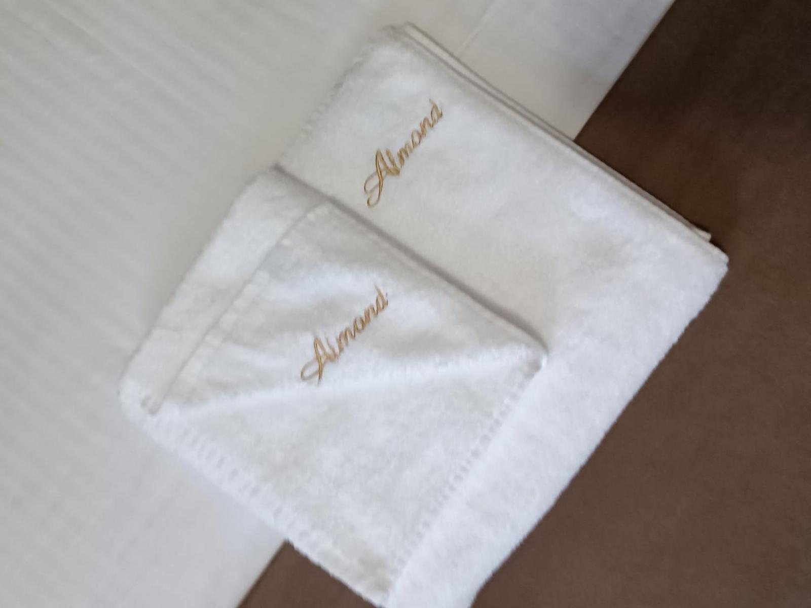 Hotel-Restaurant Almond Karlovo Eksteriør bilde